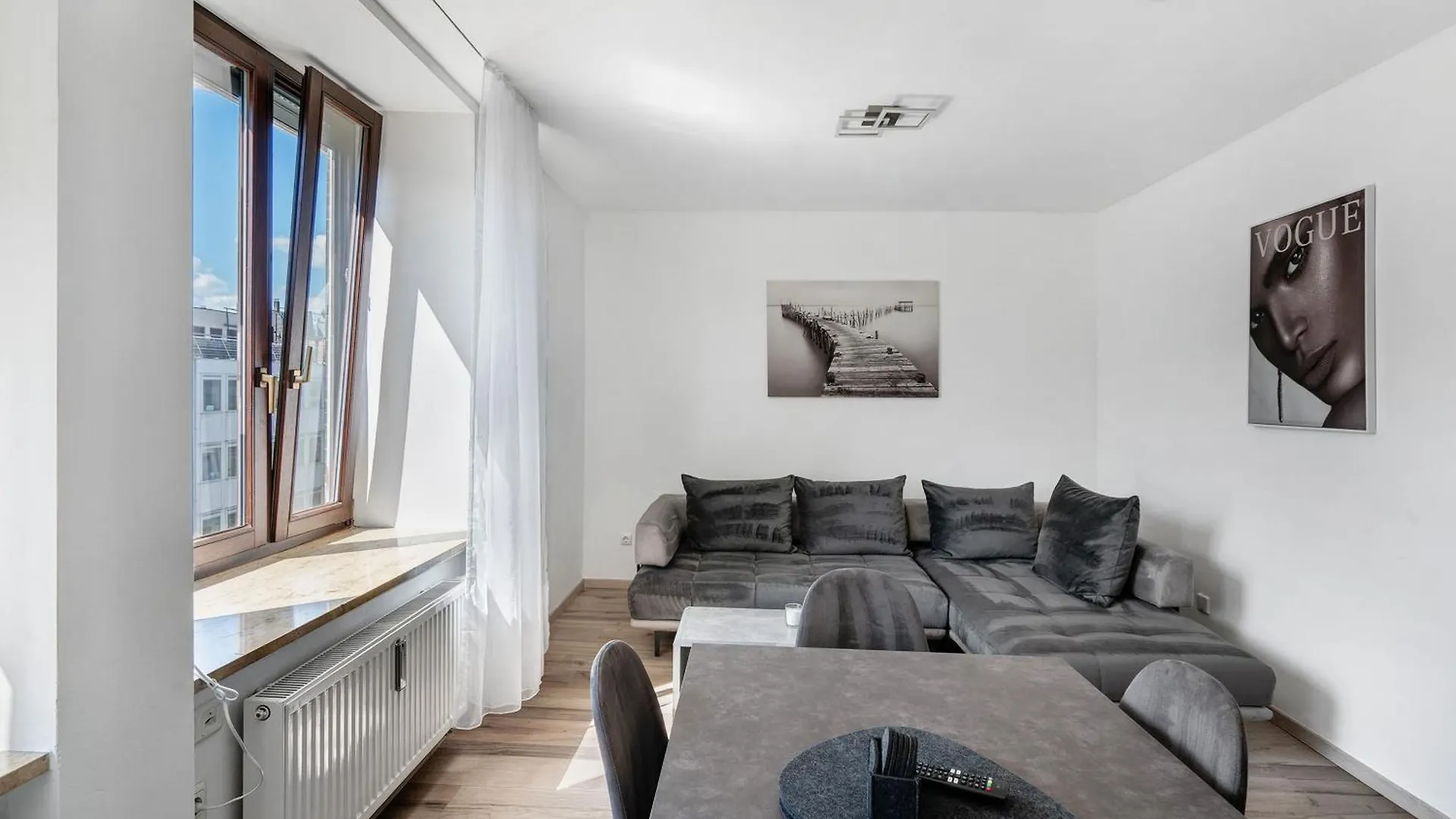 3 Zimmer Whg Schwanthalerhoehe München Lägenhet