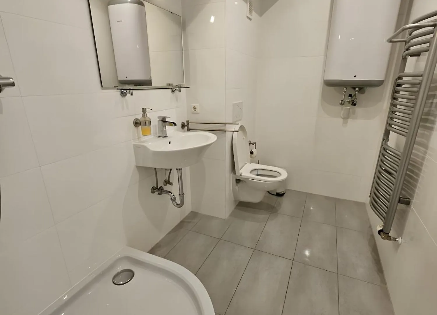 Apartment 3 Zimmer Whg Schwanthalerhoehe Munich Germany